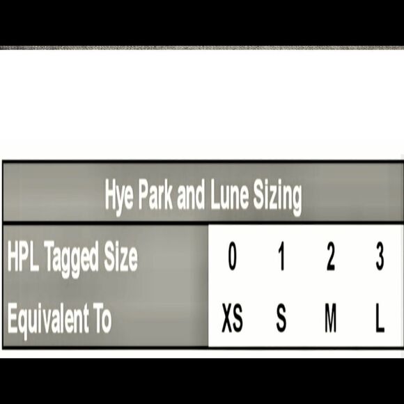 Hye Park and Lune Black & White Short Sleeve Sweater Top Size 1 - Picture 10 of 10